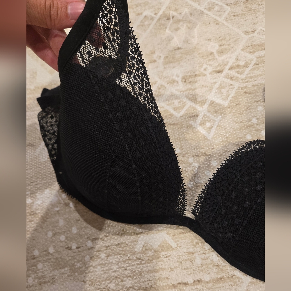 Elegant Black Lace Bra